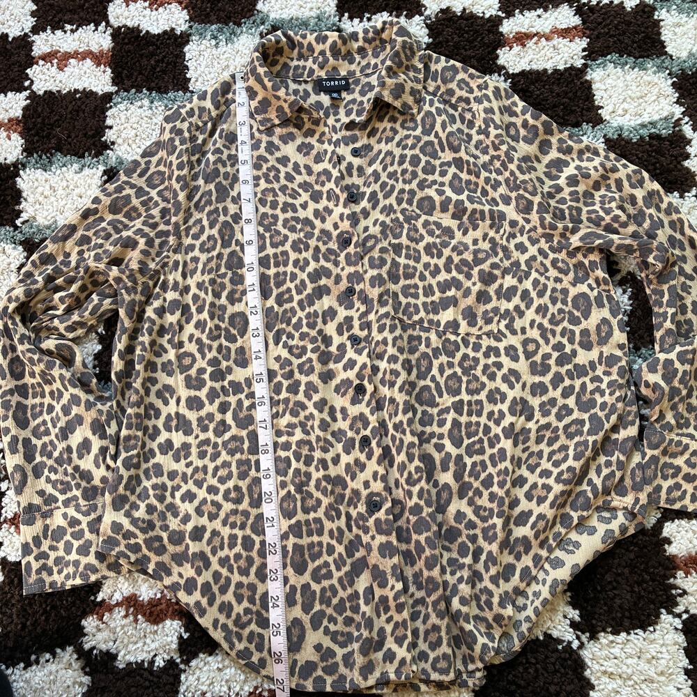 Torrid Leopard Brown Printed Button-down Soft Flowy Rayon Shirt Size 00 / XS - Picture 8 of 10